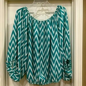 Boutique chevron spring top.